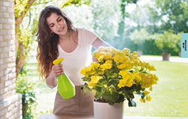 Градински пръскачки пулверизатори и лейки